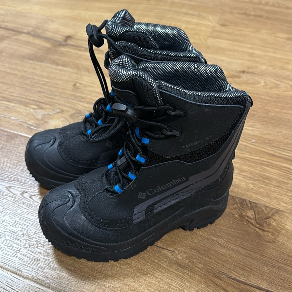 Columbia snow boots